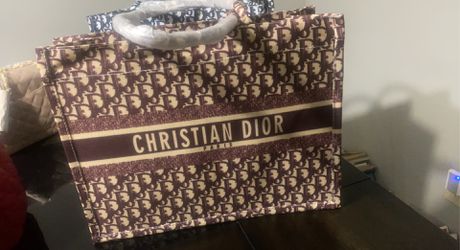 Dior Bags  Thumbnail
