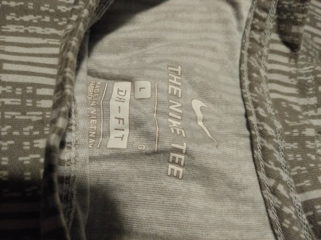 Nike T-shirt
