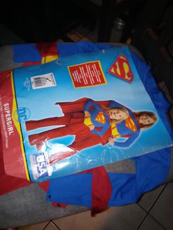 Supergirl Costume. Disfras De Niña Nuevo Size 2/4 Años Thumbnail
