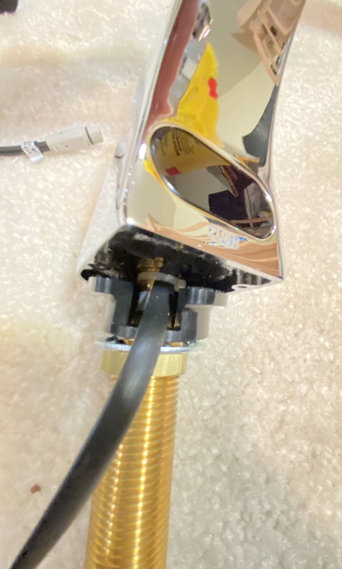 (FOR PARTS) ZURN Aquasense Automatic Battery Powered (4 Faucets & others) manufactured in Taiwan