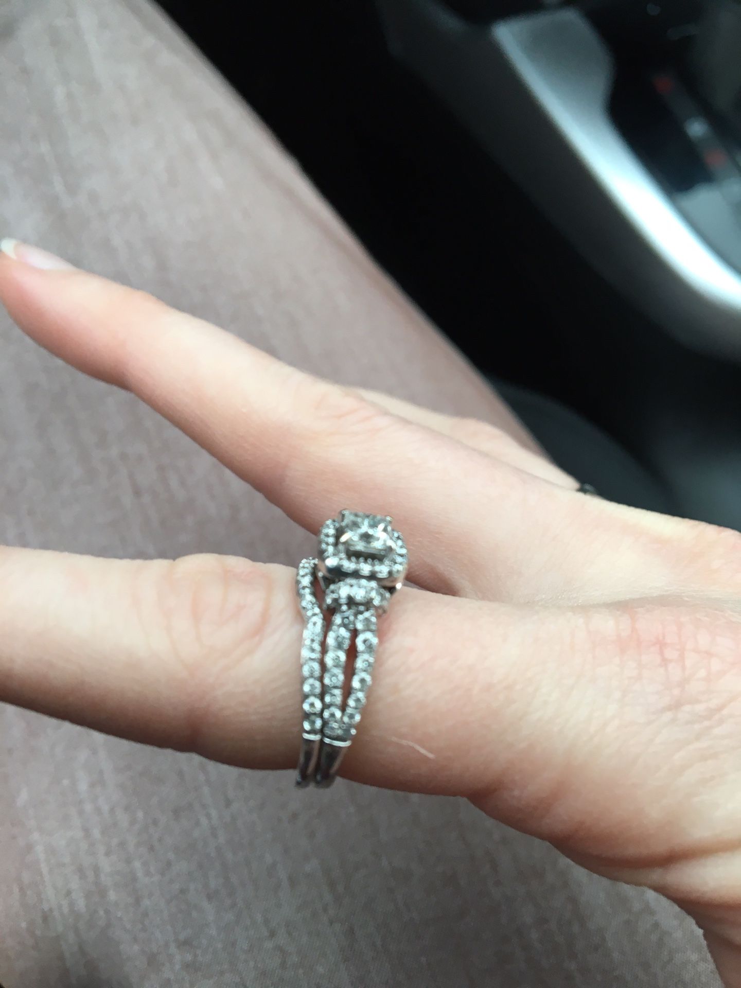 Engagement ring with wedding band- diamond