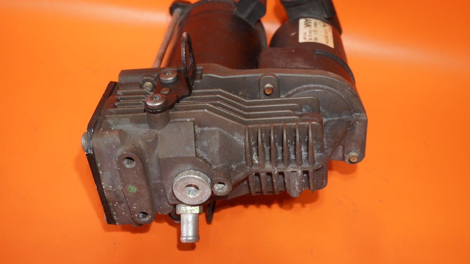 MERCEDES BENZ S550 AIR COMPRESSOR SUSPENSION 2007 2008 2009 2010 A2213200704