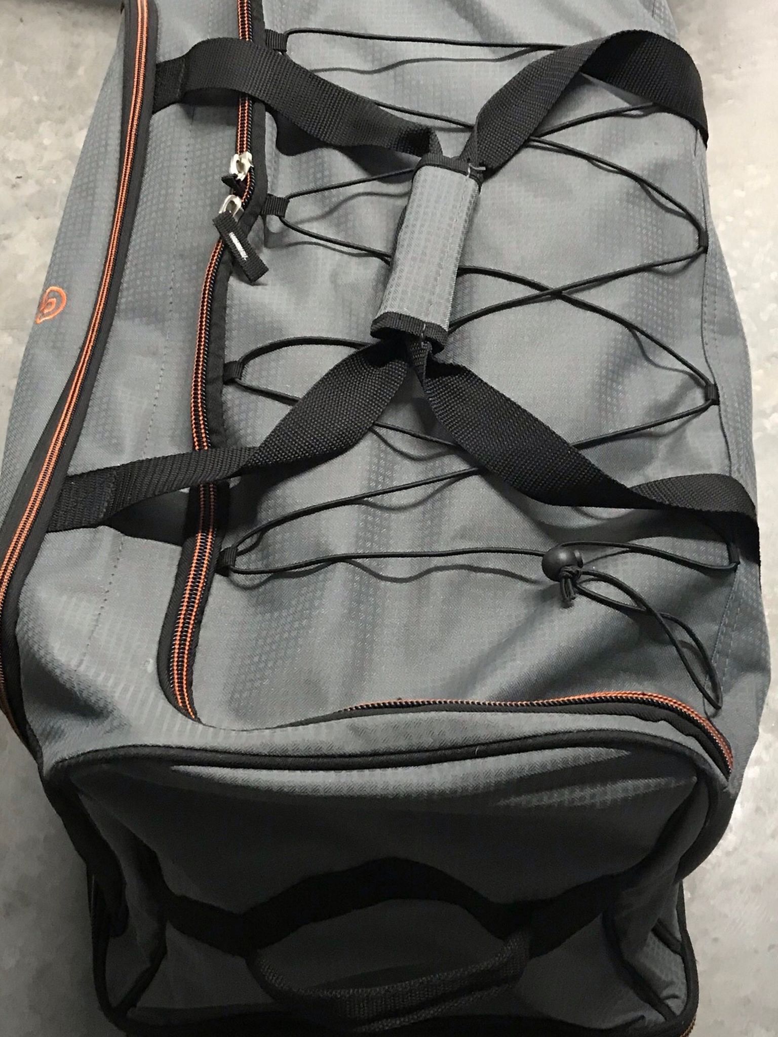 Pinnacle Rolling Duffle Bag Only Used To Store Things