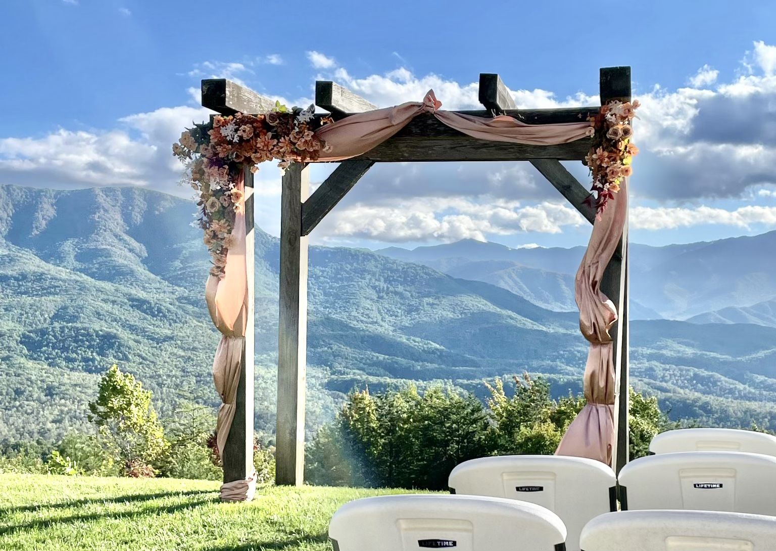 2 Piece Terracotta Arbor Floral