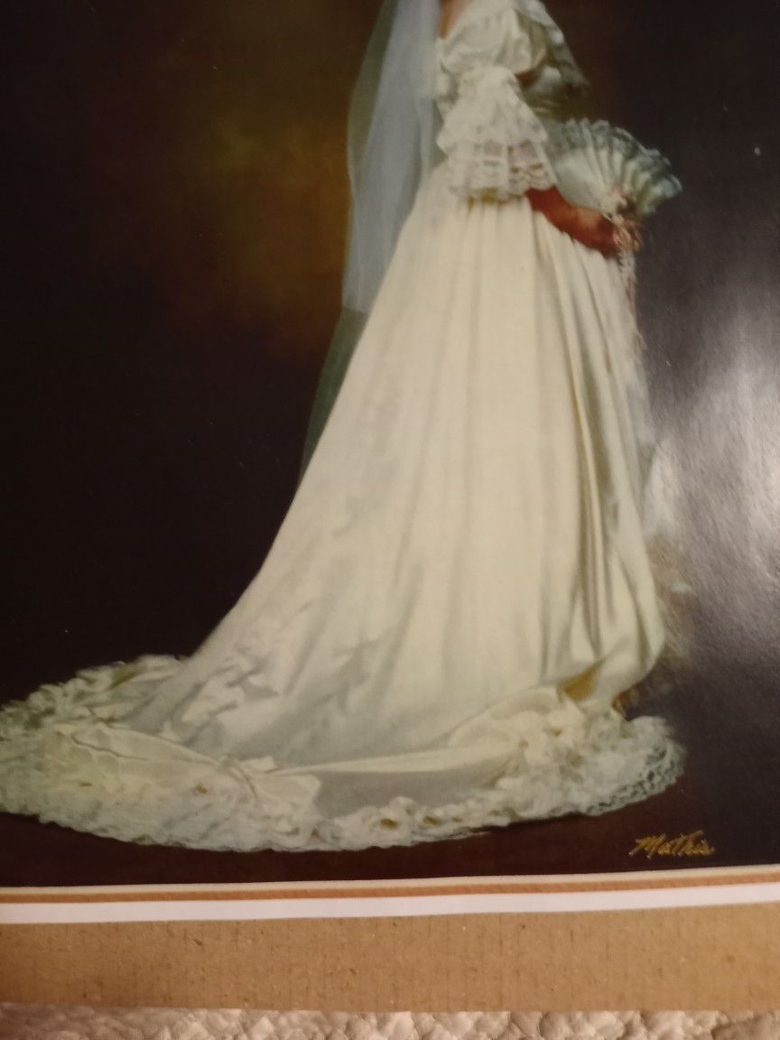 Wedding Dress Ivory Satin & Lace - preserved 