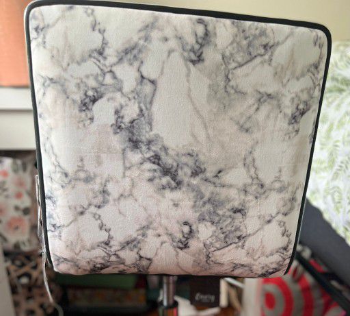 Rolling Desk Chair Marble Design 