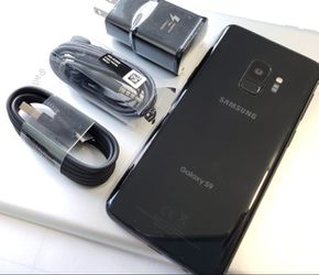 Samsung Galaxy S9 , Unlocked for All Company Carrier,  Excellent Condition like New Thumbnail