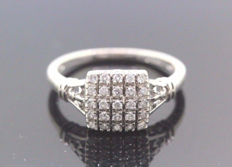 14k White Gold & Diamond Unique Ring 0.15 TCW I SI2 2.9g.  #30322B