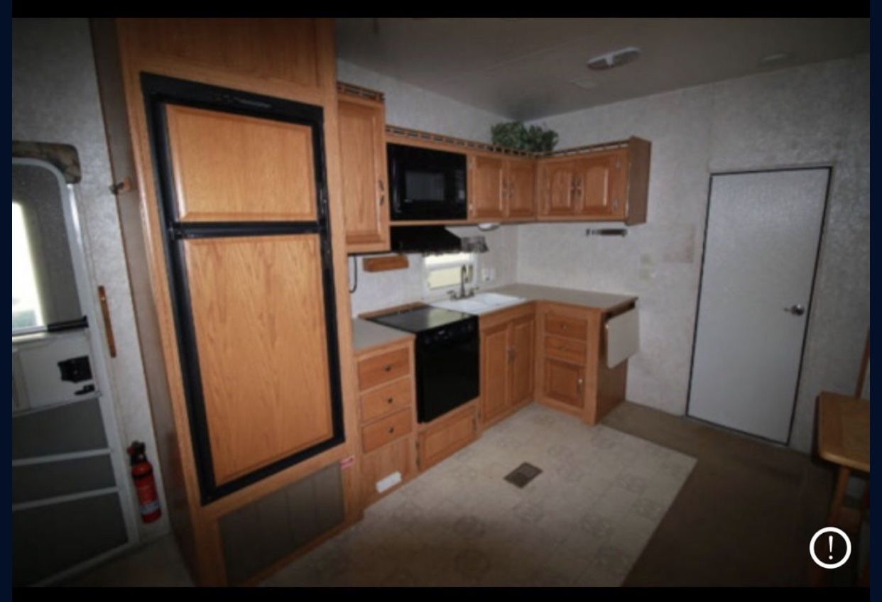RV Toy Hauler With Separate Garage $13k