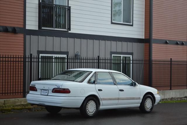 1993 Ford Taurus