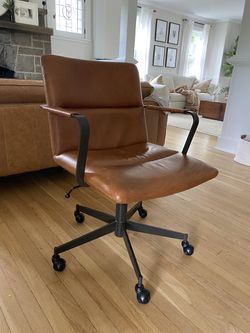 West Elm Swivel Chair - New Great Condition  Thumbnail