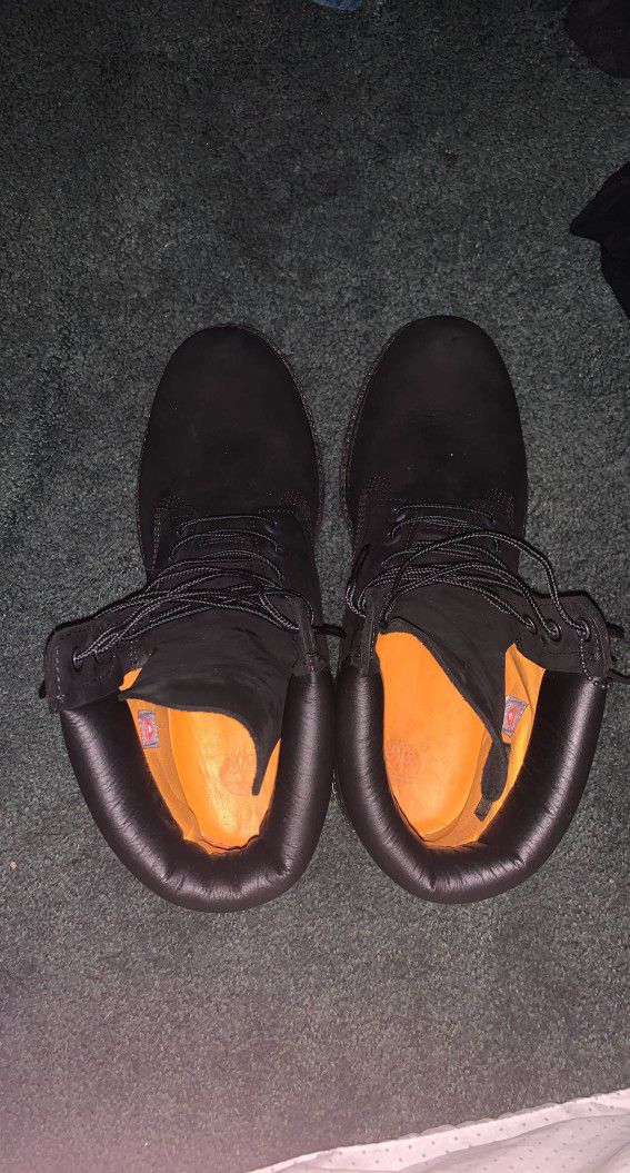 Men's Black Timberland Boots Size 10.5