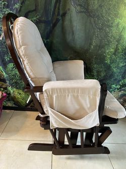 Excellent Rocking Chair With Ottoman! Offers Welcomed!  Thumbnail