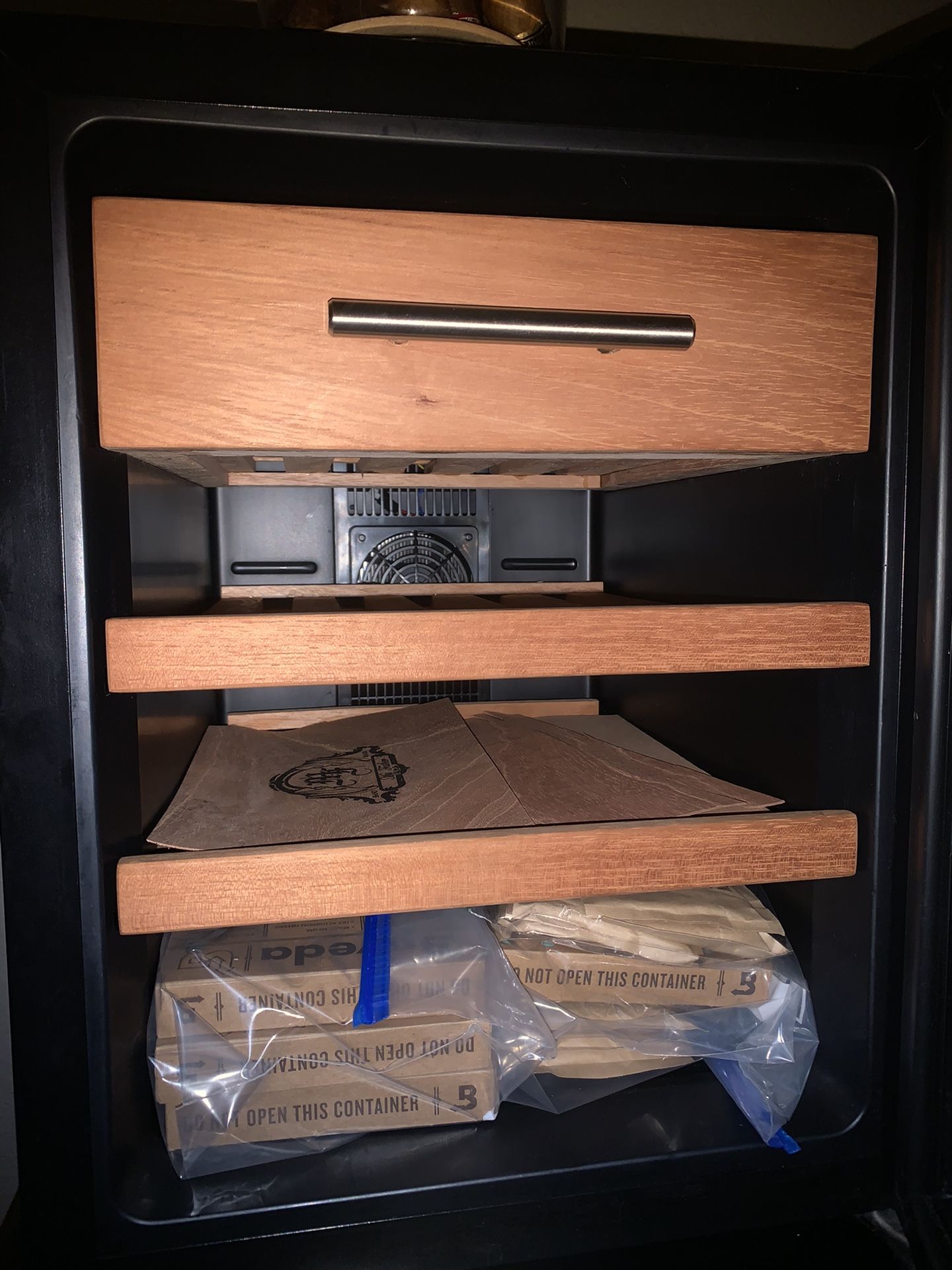 NewAir Wineador Humidor AW121E Thermoelectric w/ Custom Spanish Cedar Shelves and Drawer for