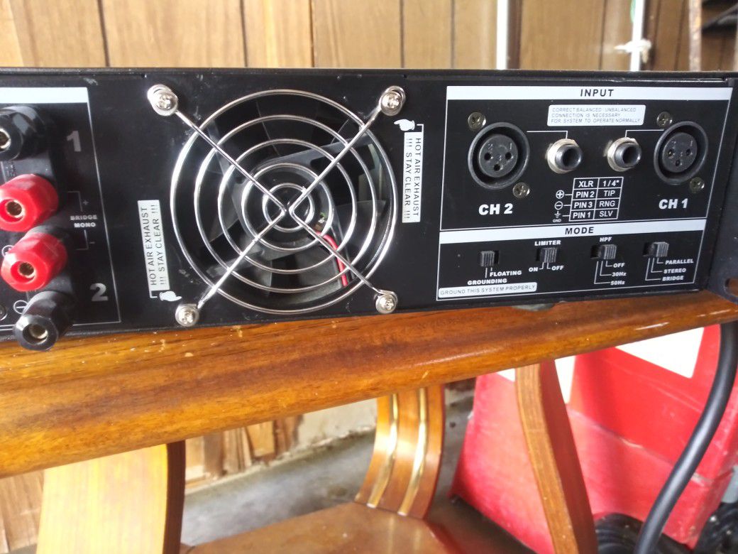 Phonic Amplifier. 2500 W