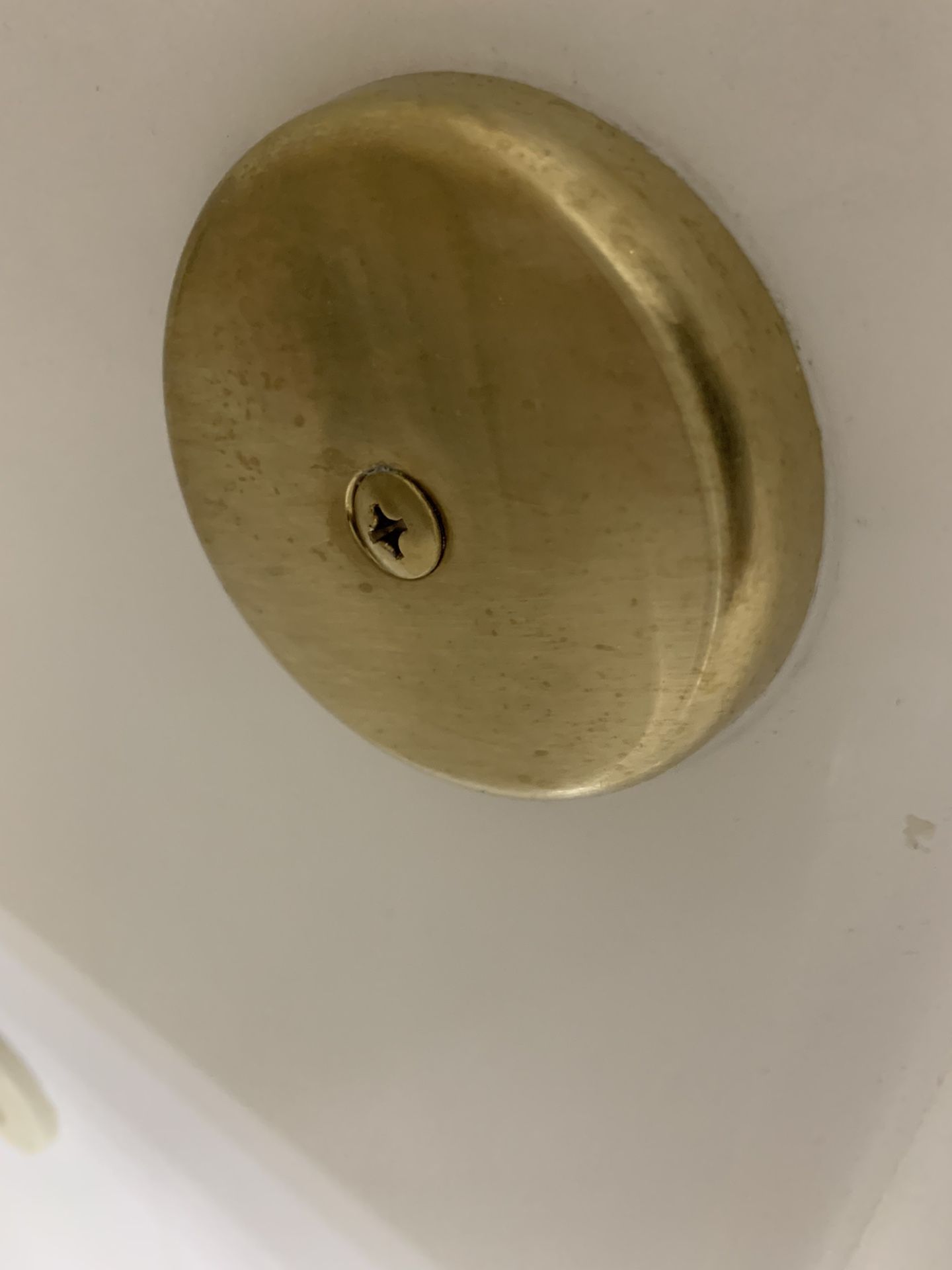 Gold Bathtub Faucet, Pop up Drain And Overflow 
