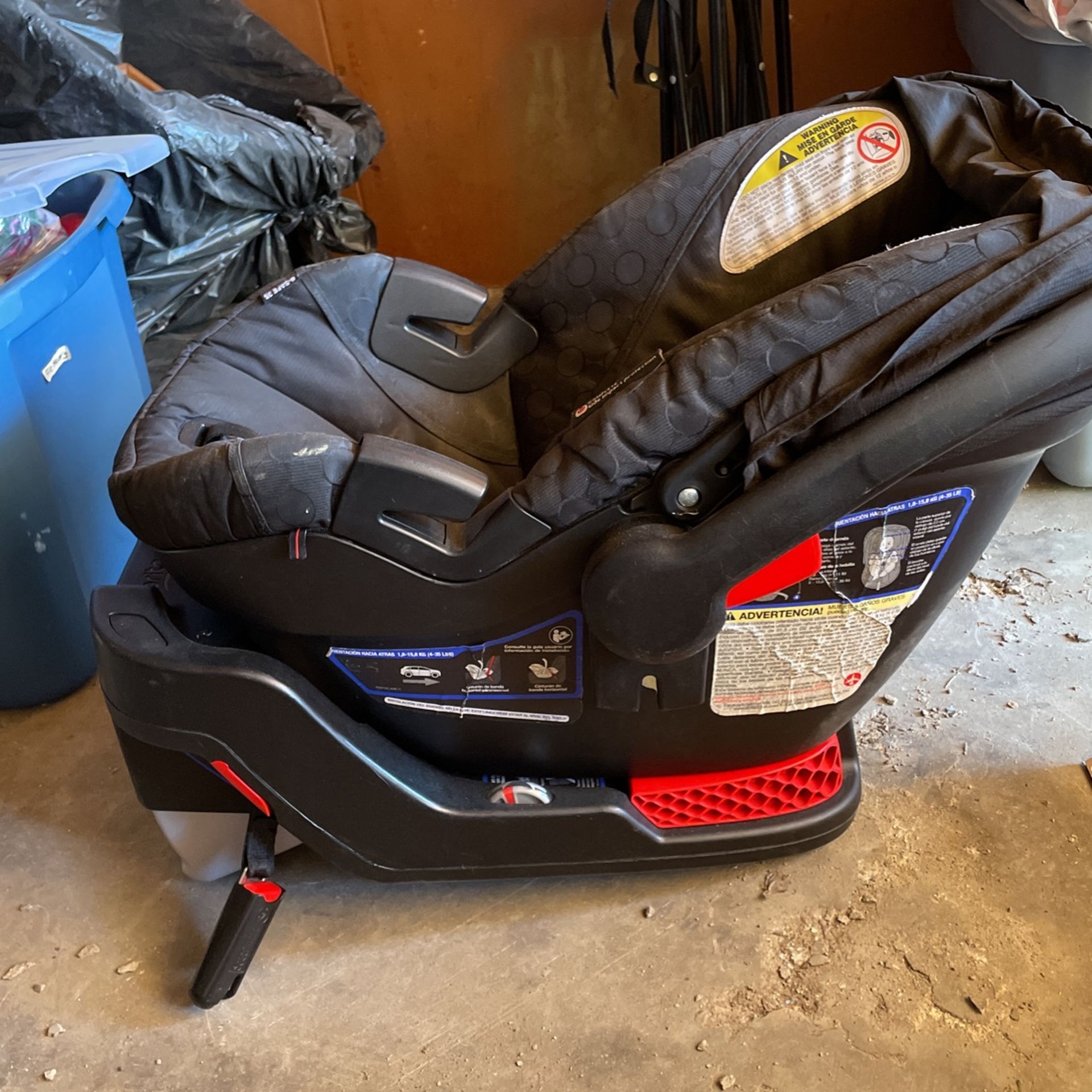 Britax Car Seat With two bases