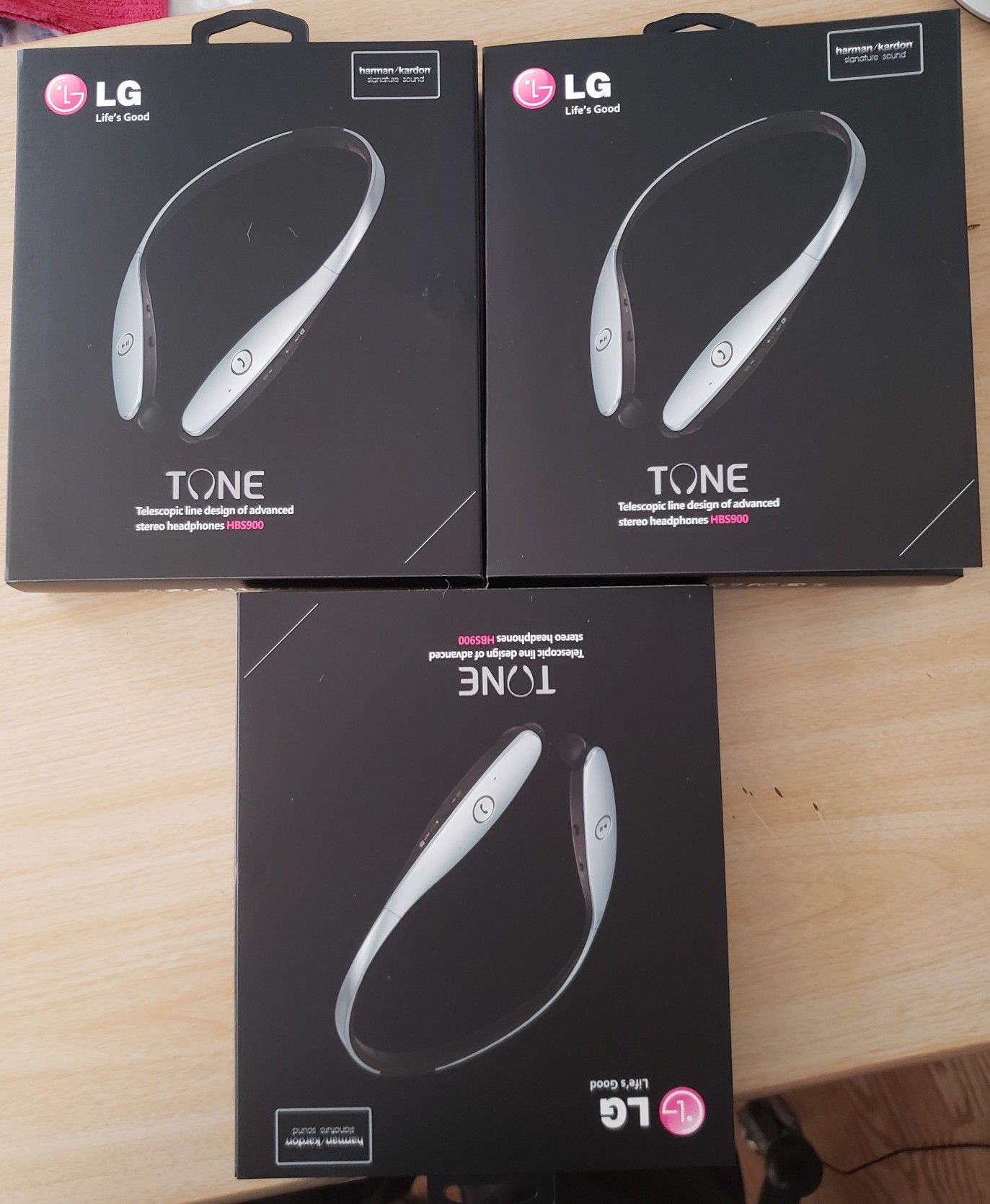 3 ITEMS LG HBS900 HEADPHONES