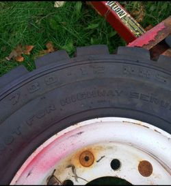 Forklift wheel and tire. 7.00-12 NHS Thumbnail