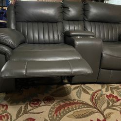 5 Piece Sofa And 1 Recliner  Thumbnail