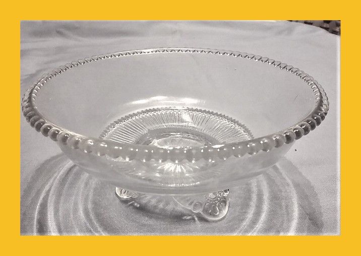 US Glass Colorado (Beaded Rim) Round Footed Bowl Clear EAPG 6” D ca 1897
Glass footed 6.25” diameter, 3” high-
