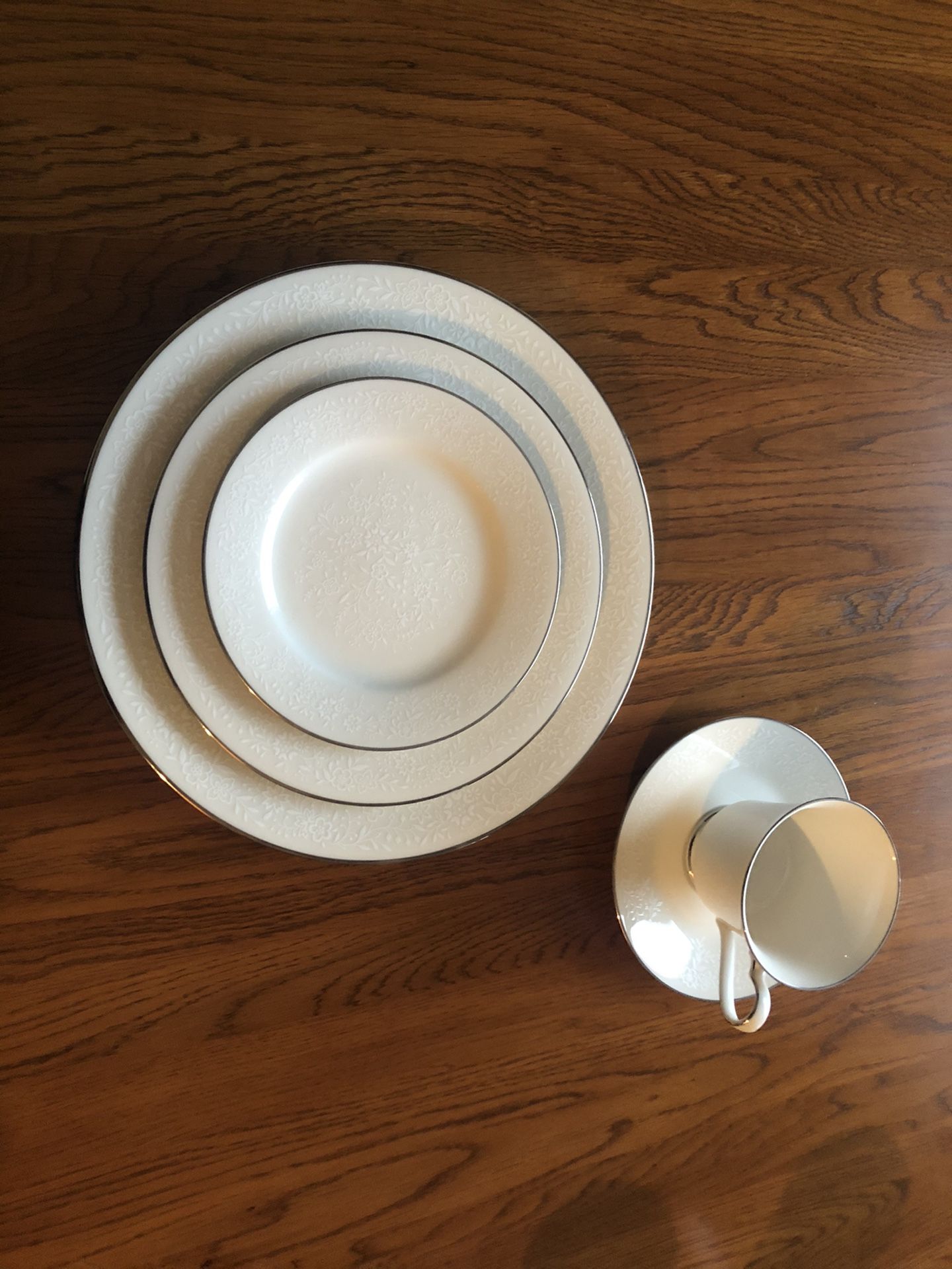 Noritake China 48 piece set
