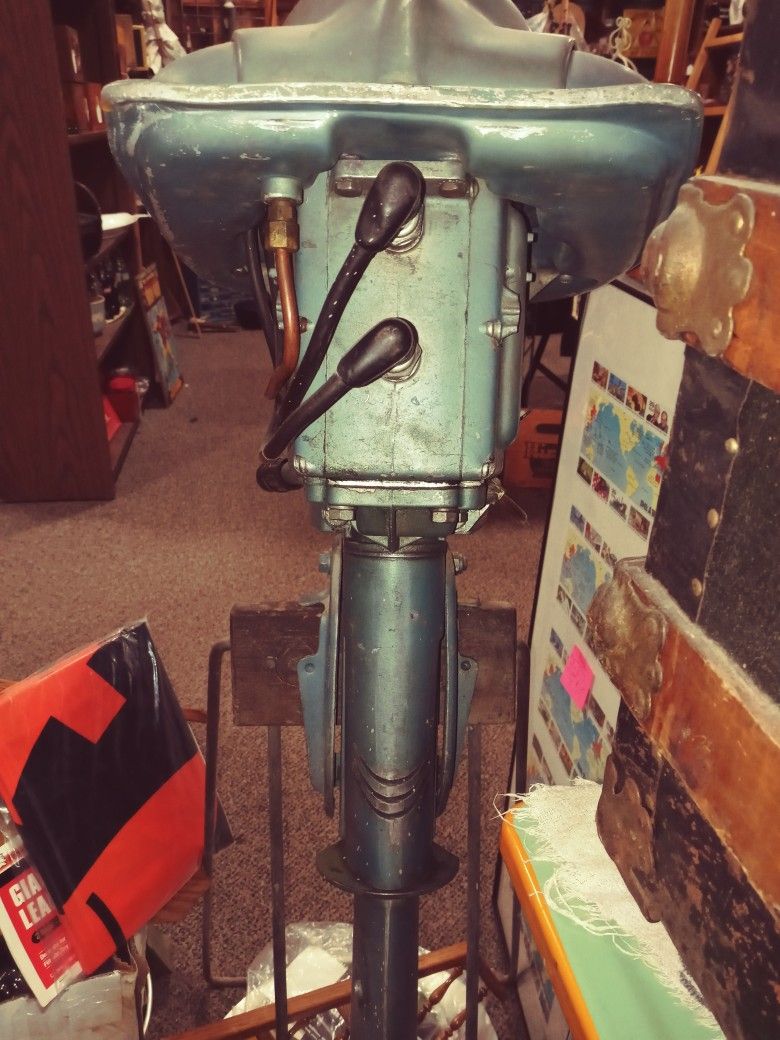 1951 Montgomery Ward Outboard Motor