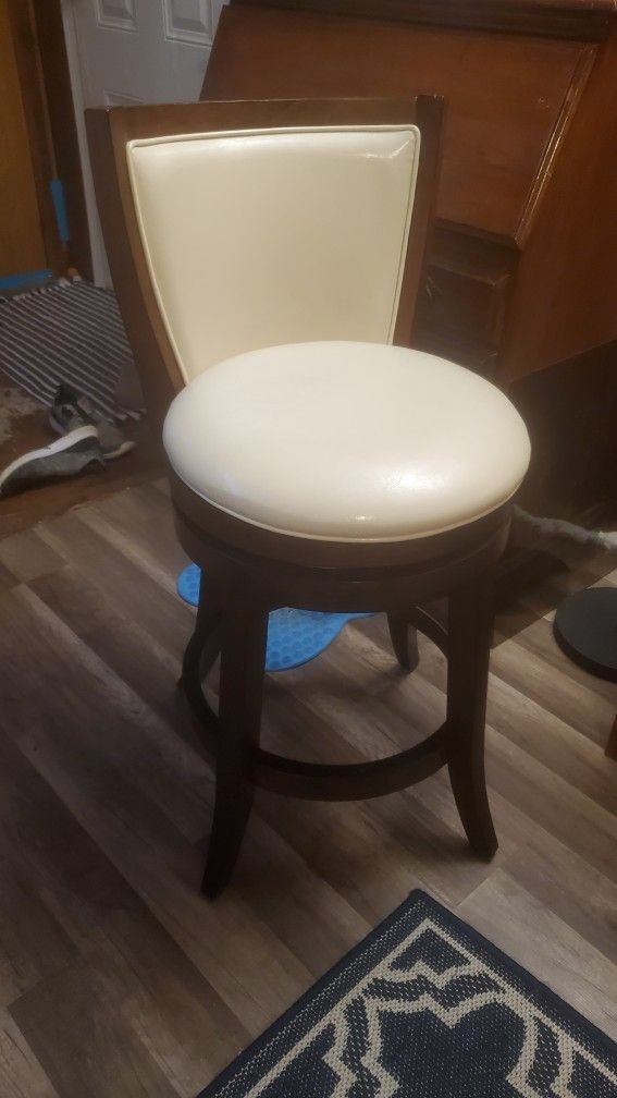 Swivel Bar Stool