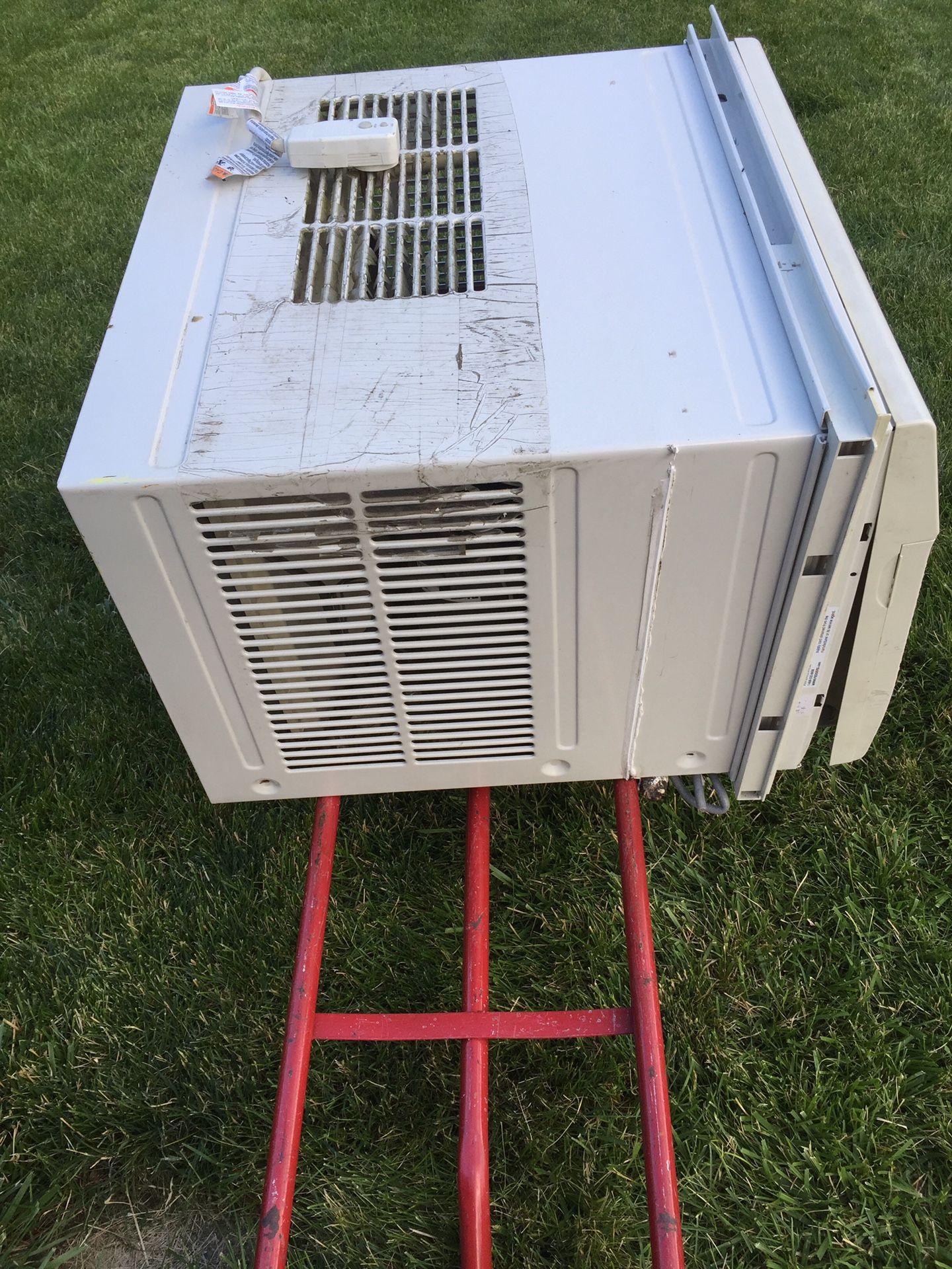 Fedders window air conditioner (hot/cold) for Sale in Chicago, IL OfferUp