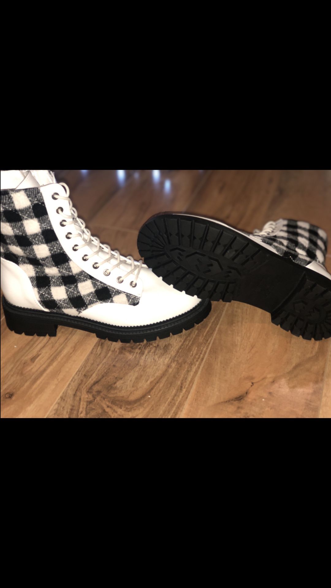 White Boots, Size 8 Women