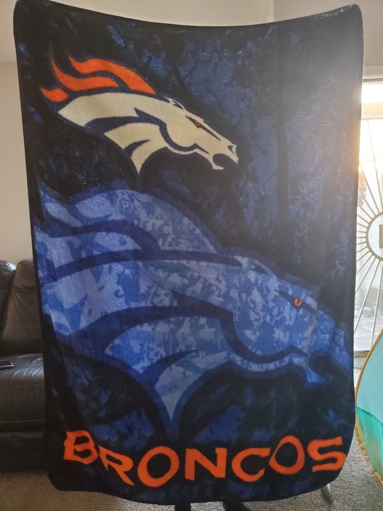 Broncos tumbler
