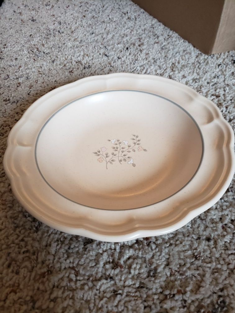 Assorted Pfaltzgraff set