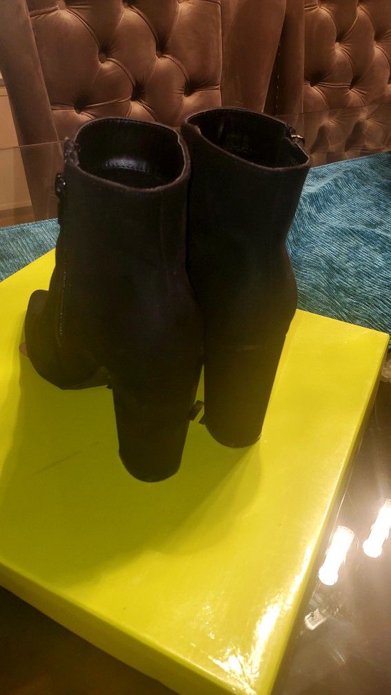 black booties women’s shoes Size 7.5