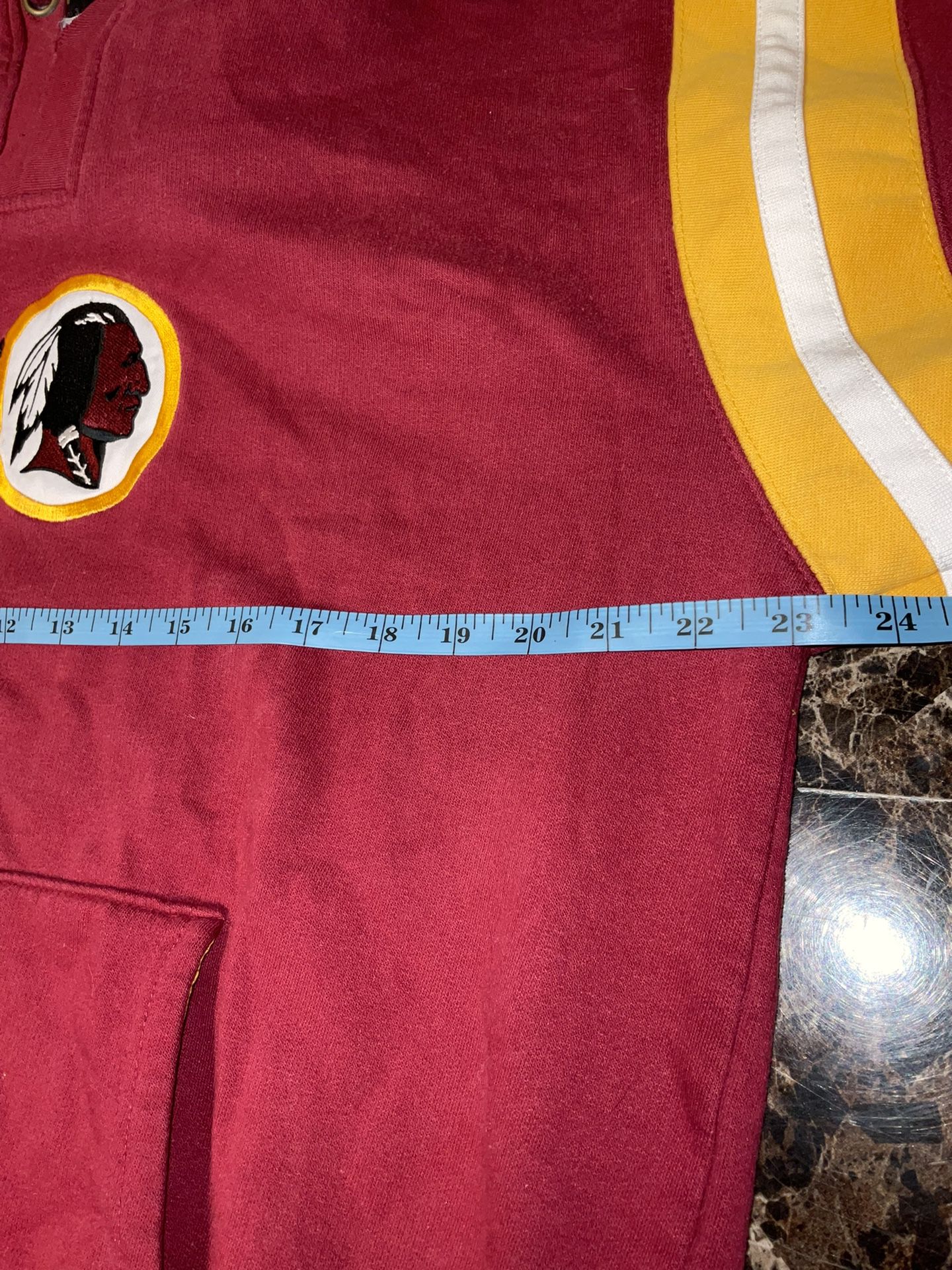 Washington Redskins Pullover Hooded Sweatshirt Hoodie NFL Embroidered XL  No rips, tears or stains (I have 20+ Redskins, WFT items listed - I will com