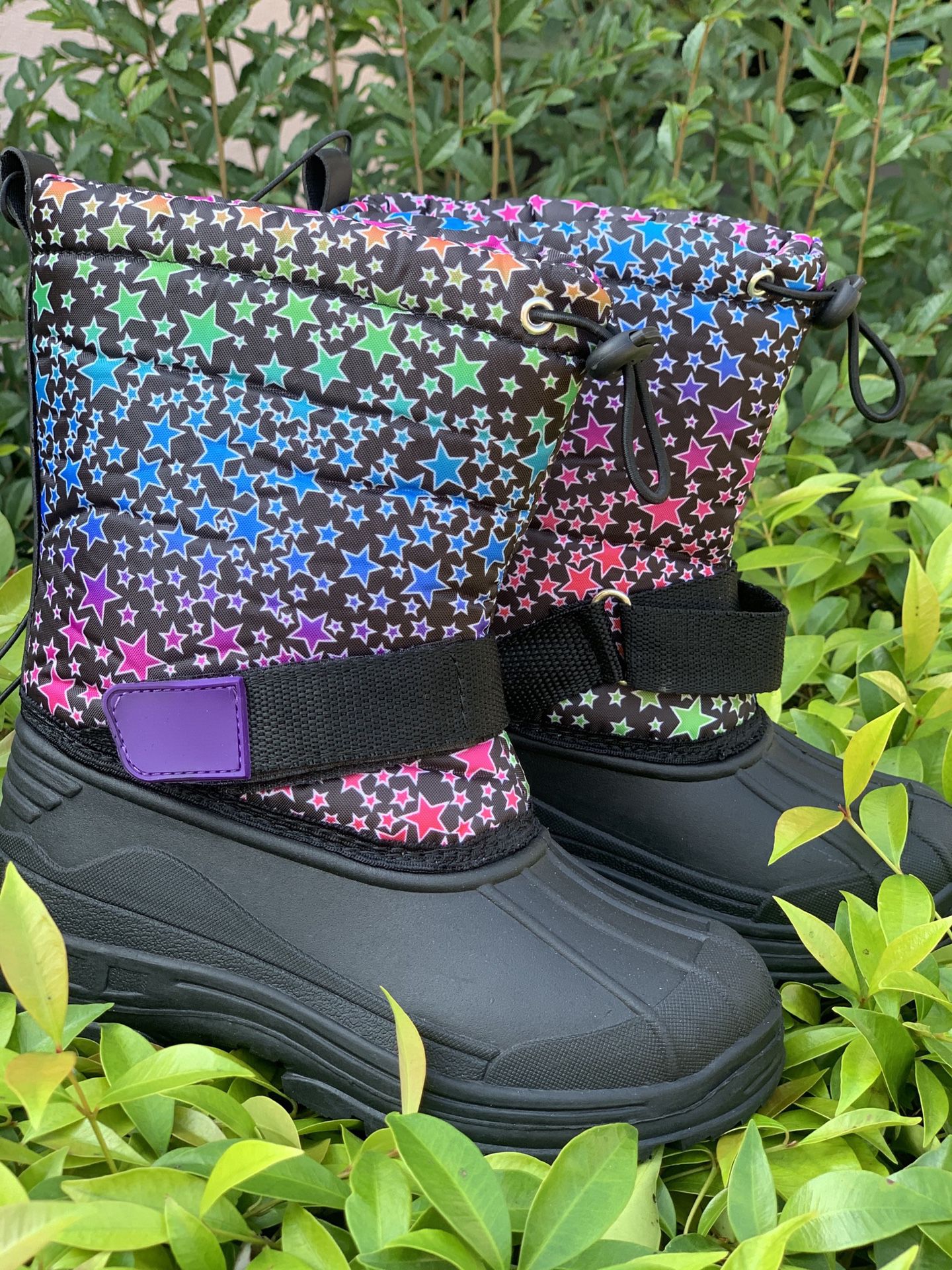 Snow boots for kids sizes 9,10,11,12,13,1,2,3,4 ... $25