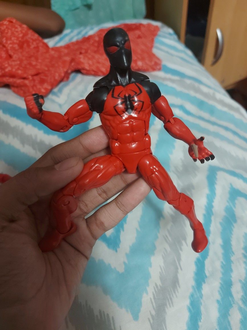 5 Marvel Action Figures, Deadpool, Iron Man, Ant Man, Captain America, Spiderman