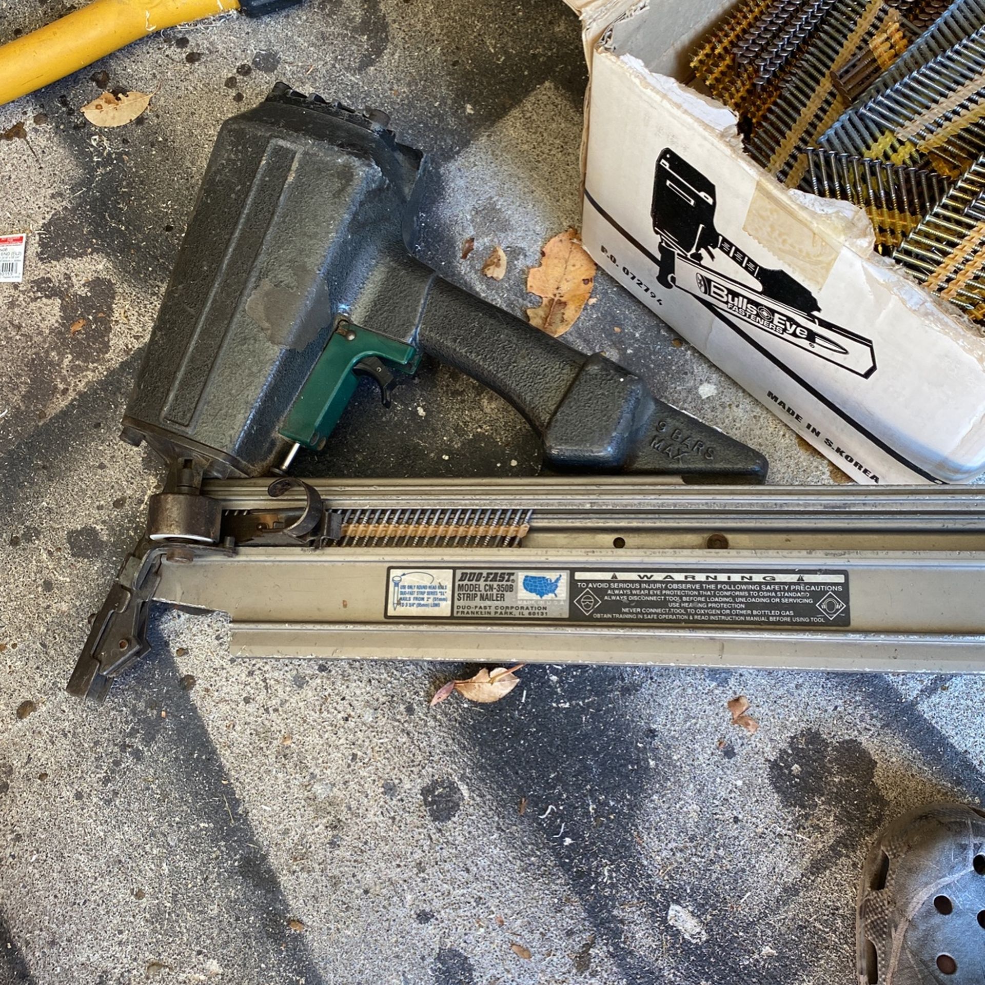 DUO Fast Nail Gun & Nails