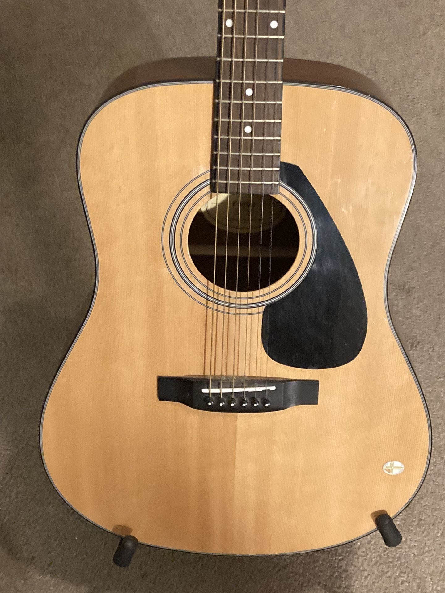 Yamaha Guitar