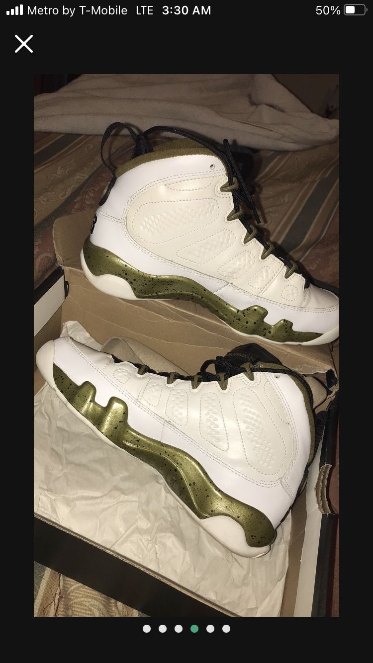 Sneaker