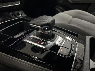 2022 Audi SQ5 Thumbnail