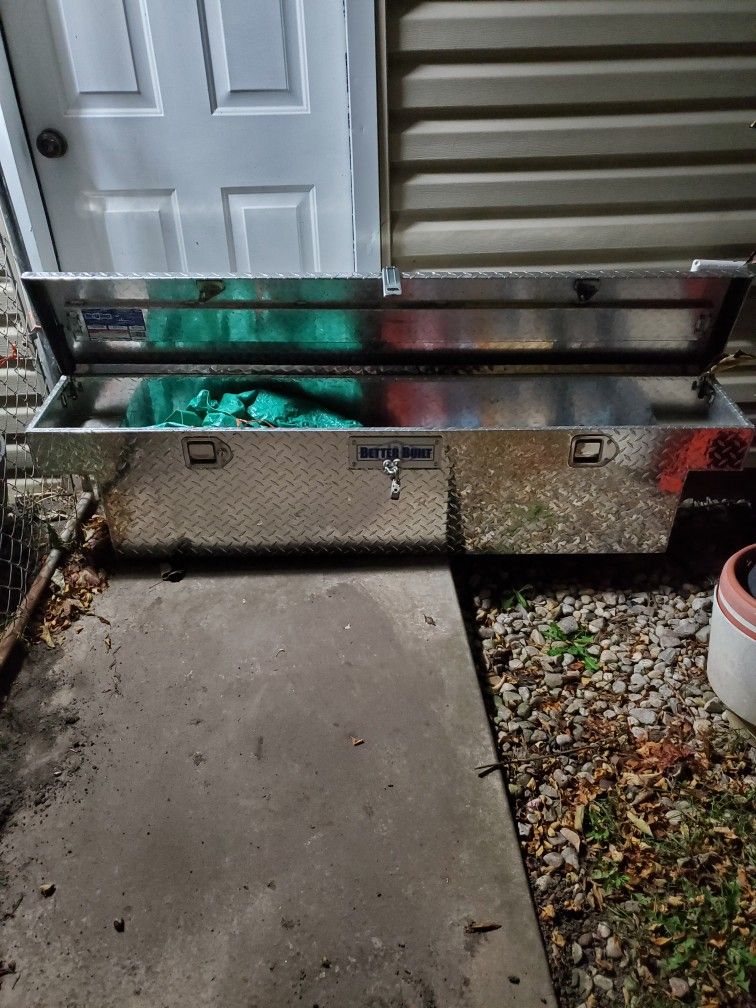 Aluminum Pickup Truck Storage Box