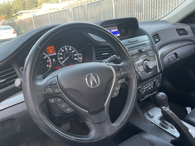 2013 Acura ILX