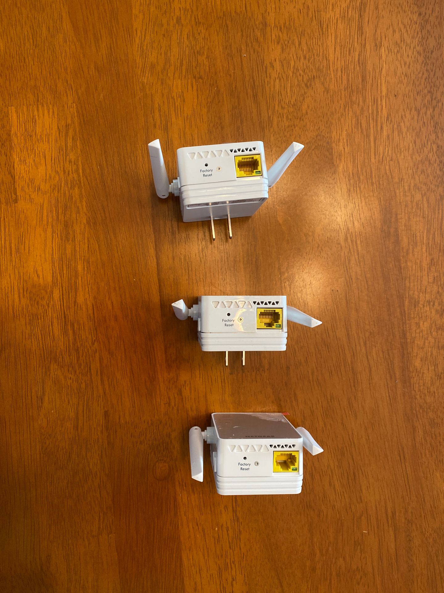 Wi-Fi Extenders