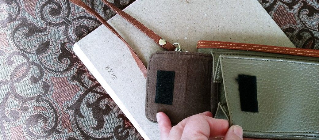 RARE Dooney and Bourke Crossbody