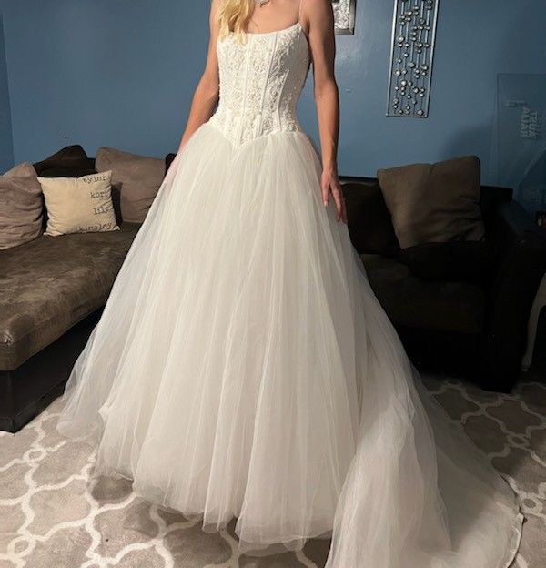 Wedding Dress Size 6/7