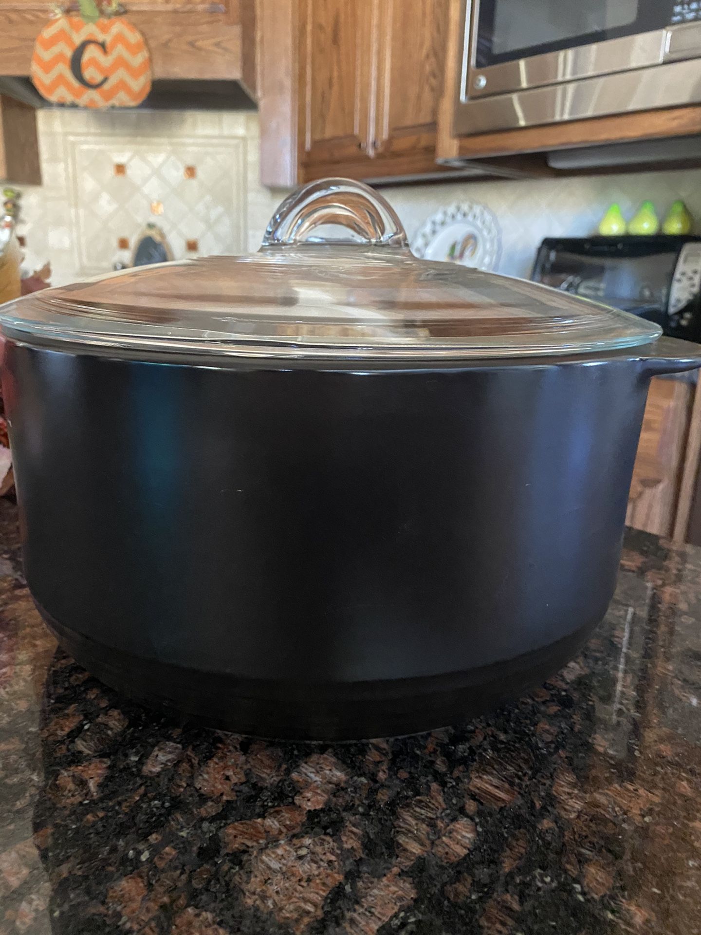 Never used pampered chef rock crok