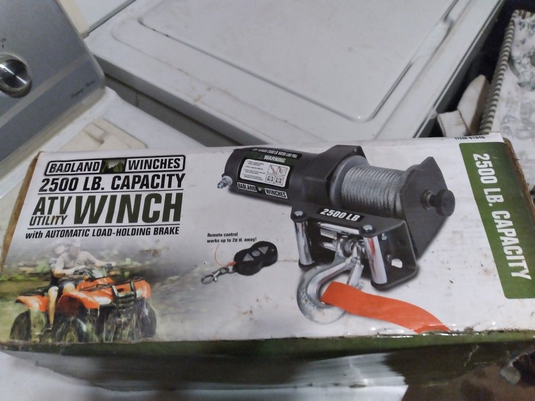 BADLAND WINCHE (Brand New Never Used.)