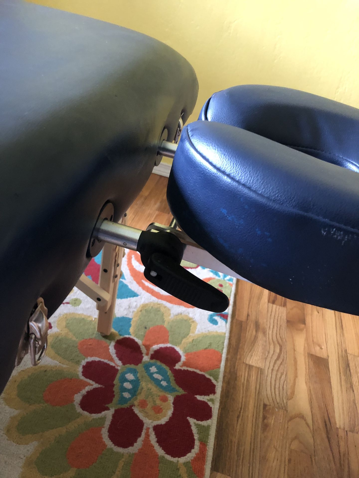 Massage Table Brand Master Massage Tables Chicago for Sale in Renton