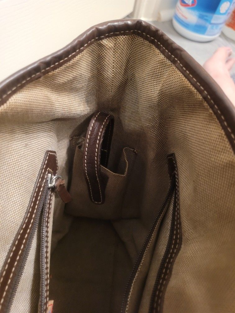 Dooney And Bourke Purse