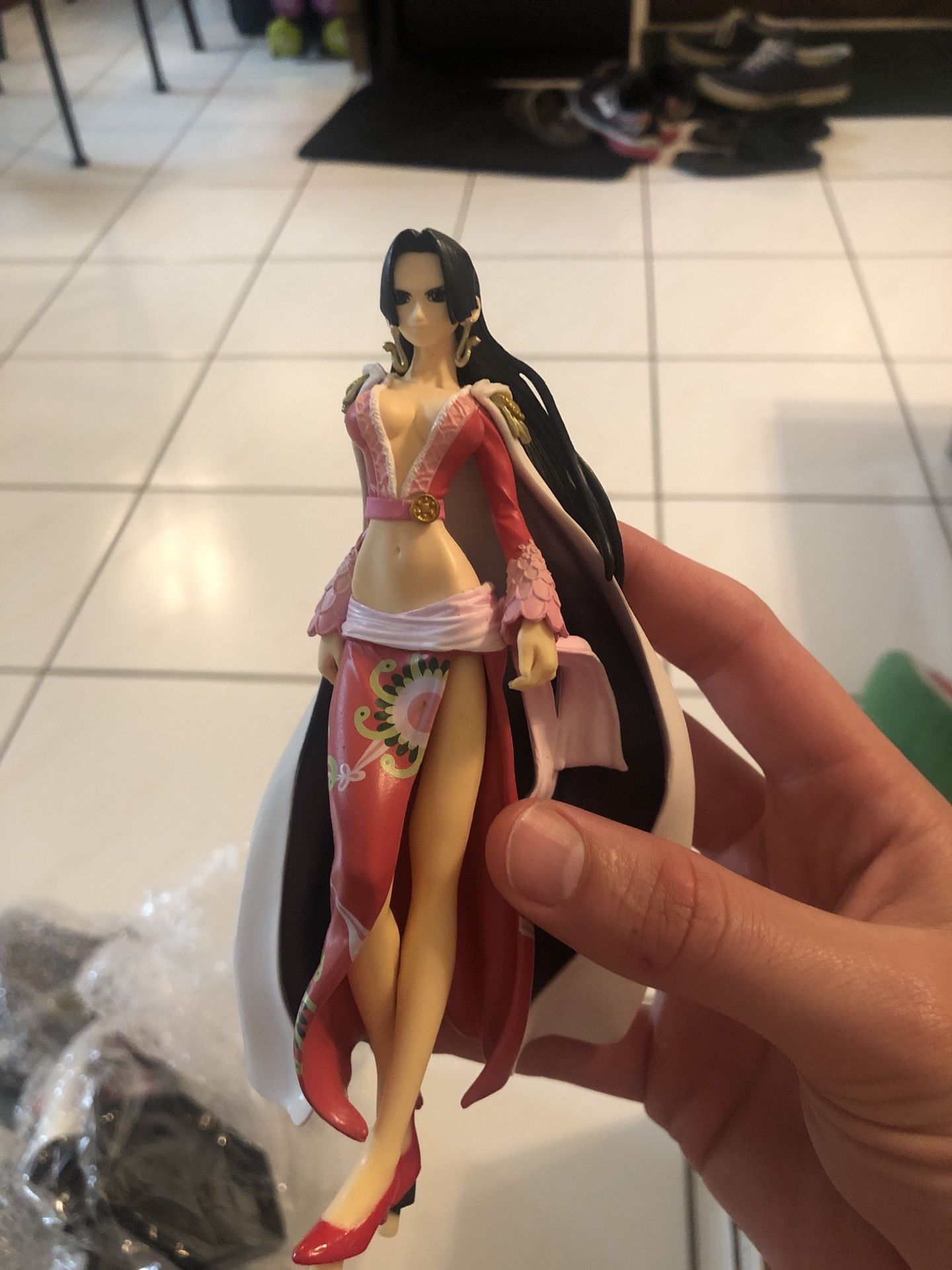 One Piece anime figures viewing